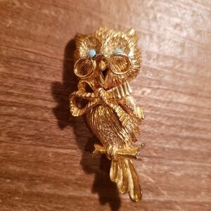 Vintage Gold Tone DeNicola Owl Brooch